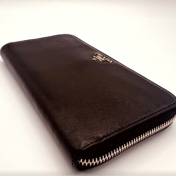 Authentic Prada Black Saffiano Zip Around Wallet - Picture 9 of 11